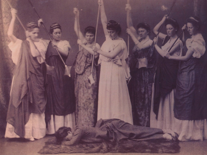 gertrude bell play