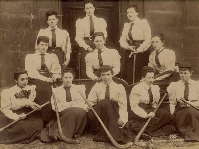 somerville college hockey team c 1892